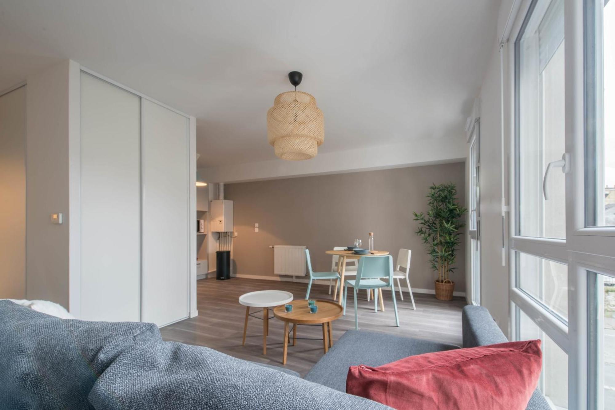 NATHAN - Appartement proche gare, arrivée 24 24 Le Mans Extérieur photo